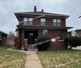 Building Photo - 461 Hayes St