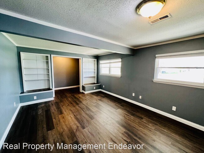 Building Photo - 3 br, 1.5 bath House - 501 Prince David Dr