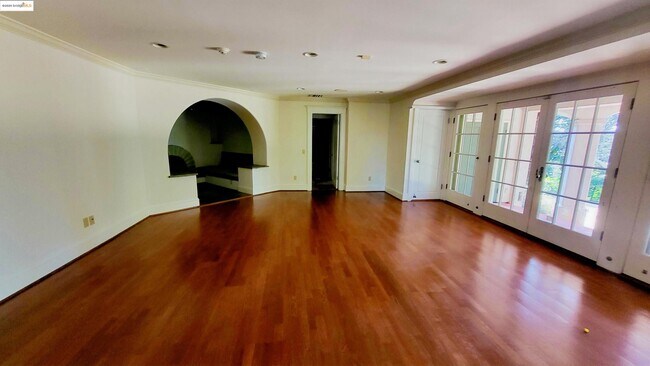 Foto del edificio - 139 Woodland Way