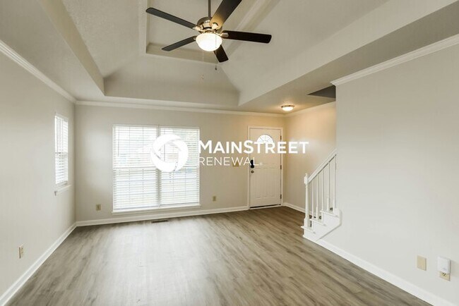 Building Photo - 4 Bedroom Pet-Friendly Home in SHELBYVILLE...