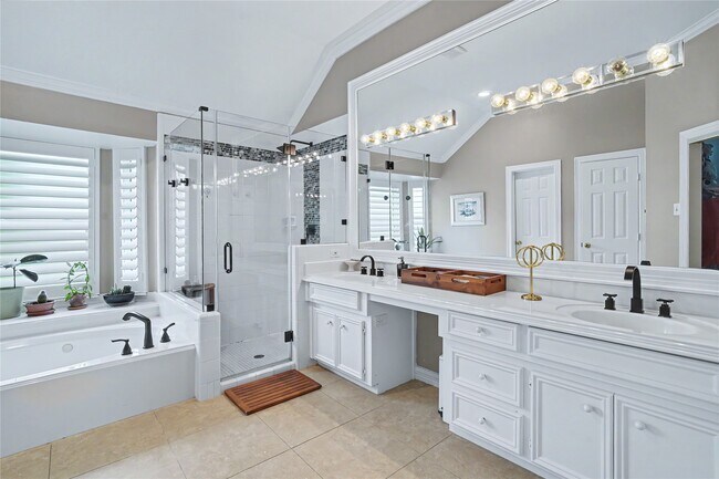 Foto del edificio - 4250 Noble Oak Trail