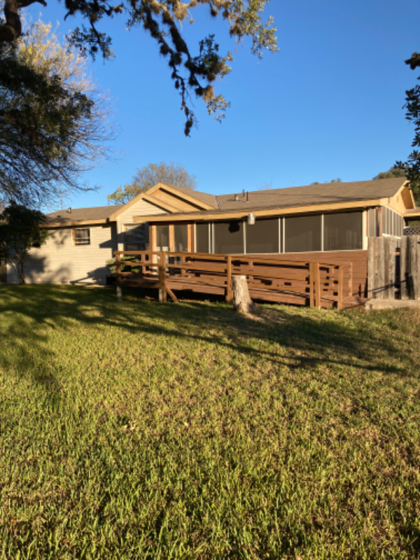 Primary Photo - 600 Riverside Dr