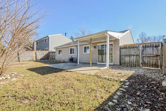 Foto del edificio - 881 Edenwood Dr