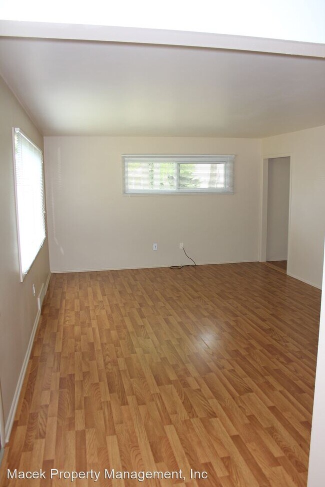 Building Photo - 3 br, 1.5 bath House - 3525 5th Avenue North