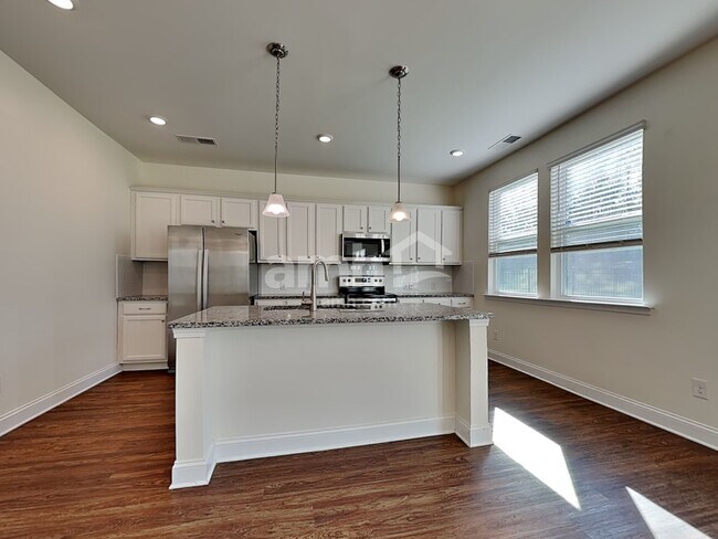 Building Photo - 14114 Millers Creek Ln