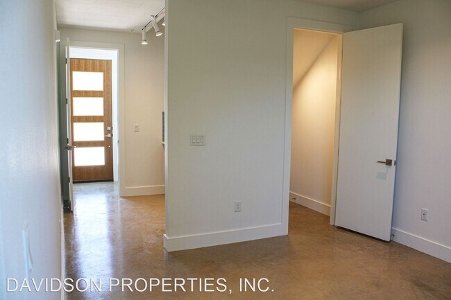 Foto del edificio - 3 br, 3.5 bath House - 318 W Grayson St #505