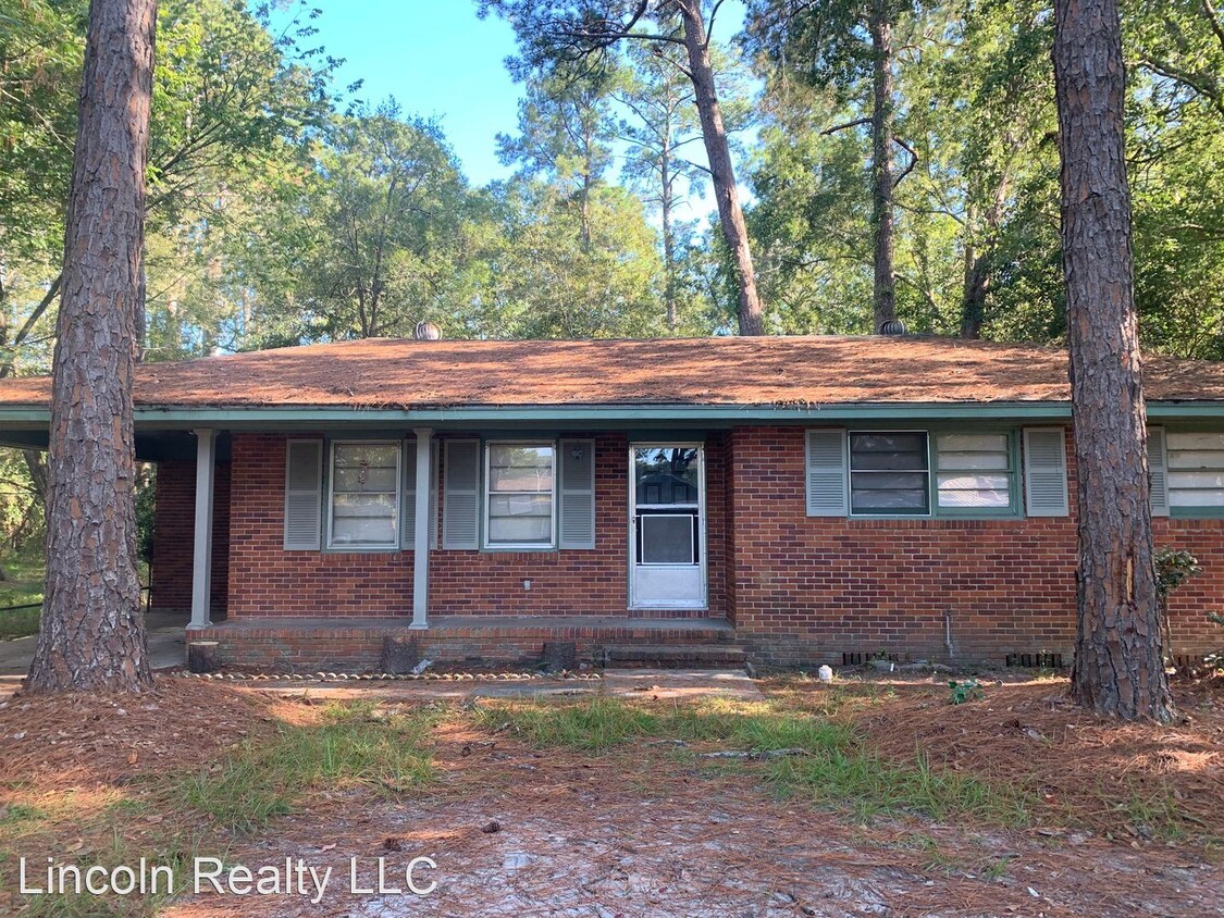 Primary Photo - 2 br, 1 bath House - 423 University Dr
