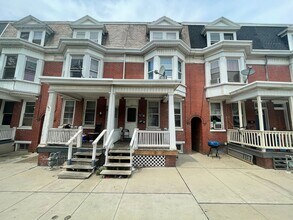 Building Photo - 853 Wayne Ave