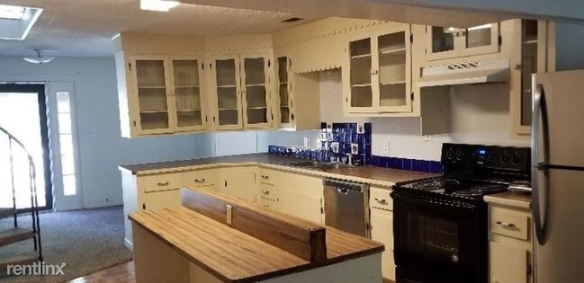 Building Photo - 2 br, 1.5 bath House - 116 Beechridge