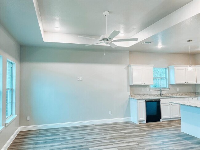 Foto del edificio - 4320 Spencer St