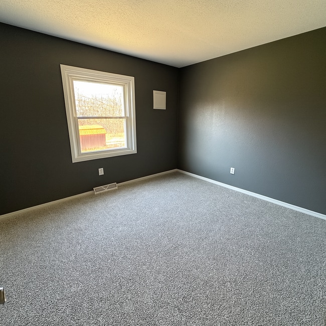 Building Photo - 805-807-807 9th St