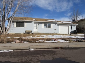 Building Photo - 6545 Brook Forest Dr