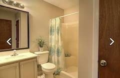 Building Photo - 3614 Heathrow Dr