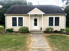 Building Photo - 4700 FM 2502