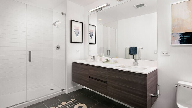 Foto del edificio - 220 W Hubbard St