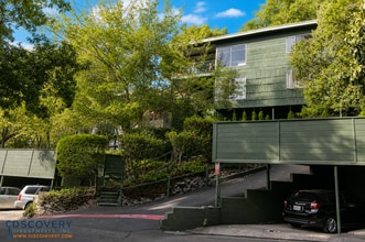 Building Photo - 1717 La Loma Ave