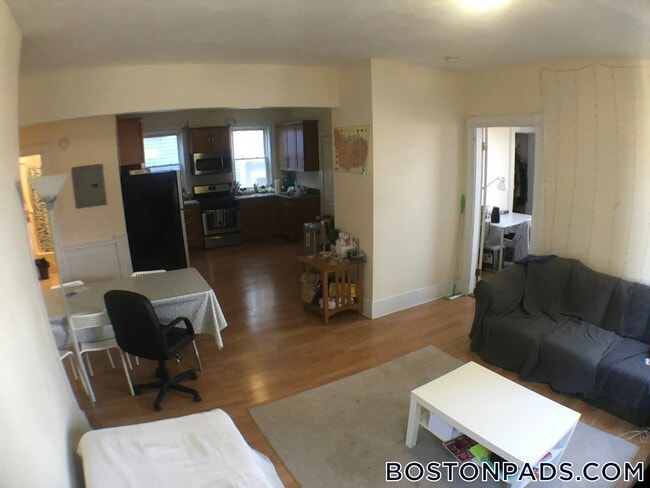 Foto del edificio - 41 Parker Hill Ave