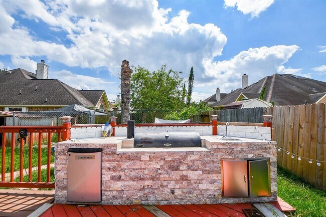 Building Photo - 4010 Highland Vale Ct