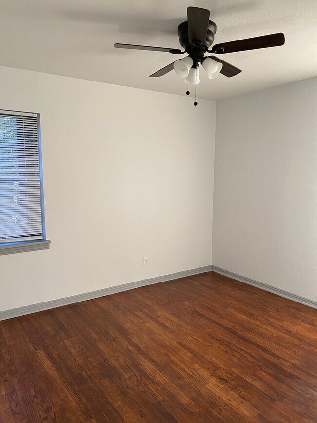 Foto del edificio - Sunset Acres Beauty