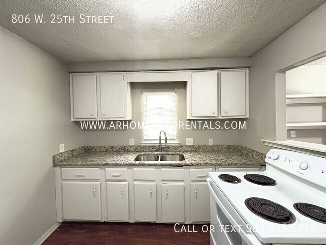 Foto del edificio - 806 W 25th St
