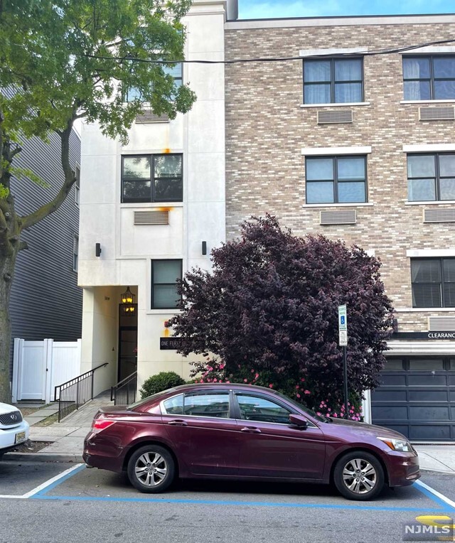Foto del edificio - 140 36th St