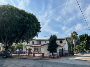 Building Photo - 2645 W Via Corona