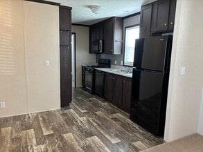 Building Photo - 158 Washington