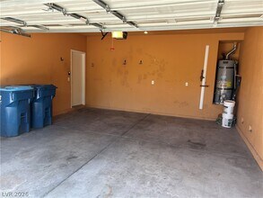 Building Photo - 10296 Magnolia Tree Ave