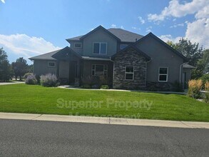 Building Photo - 803 Imperial Ct