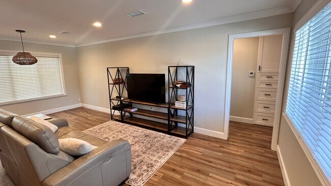 Foto del edificio - 4146 W 173rd St
