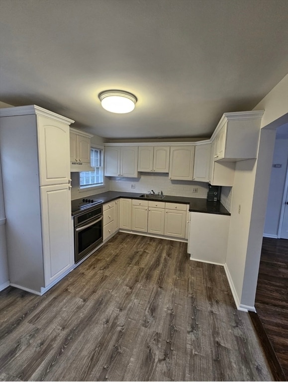 Building Photo - 670 Main St