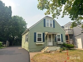 Building Photo - 29 Hamel Rd