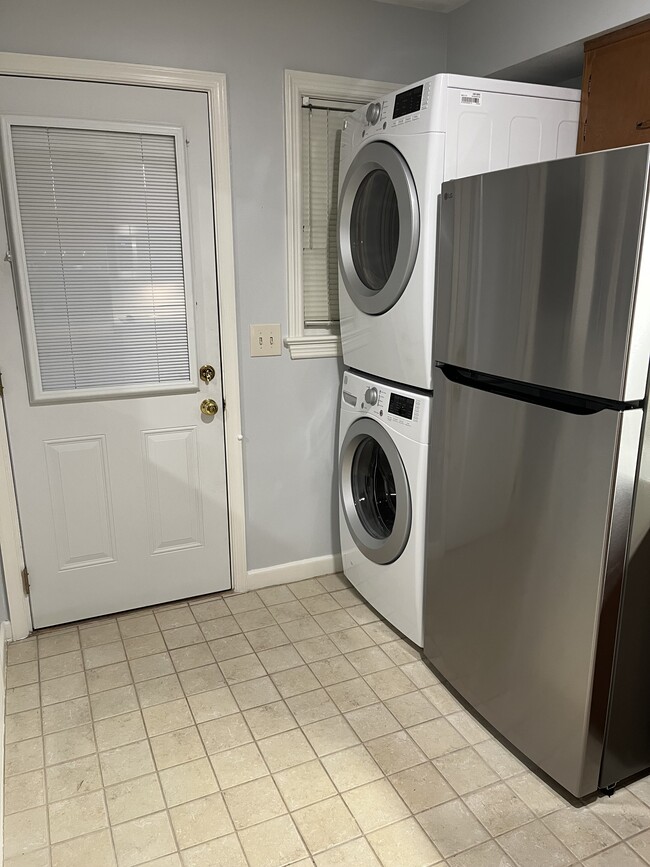 Kitchen (back door) - 9601 Norfolk Ave