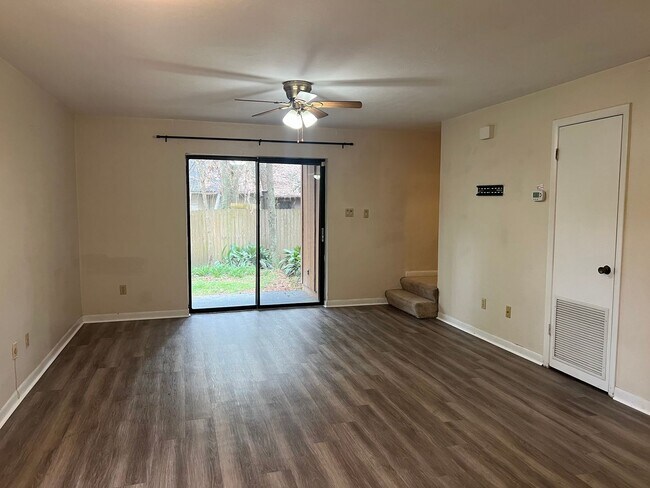 Foto del edificio - 6941 SW 45th Ave