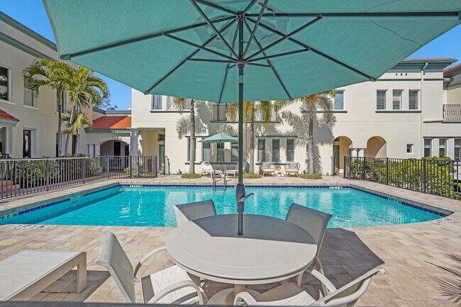 Foto del edificio - 1685 Laurel St