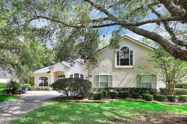 Foto del edificio - 526 Oakmont Dr