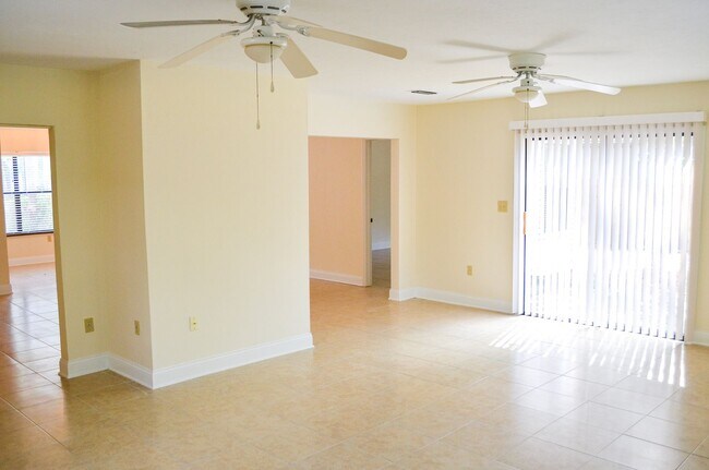 Foto del edificio - Haile Plantation - Chestnut Hill 3 bedroom 2 bath home
