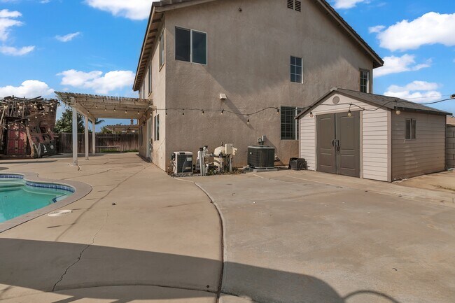 Foto del edificio - 952 E Cottonwood St