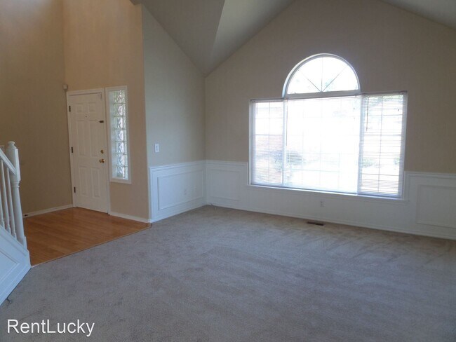 Building Photo - 3 br, 2.5 bath House - 18835 104th Pl. SE