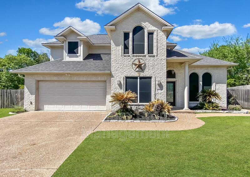 3701 Bridle Trails Ct, College Station, TX 77845 House Rental in