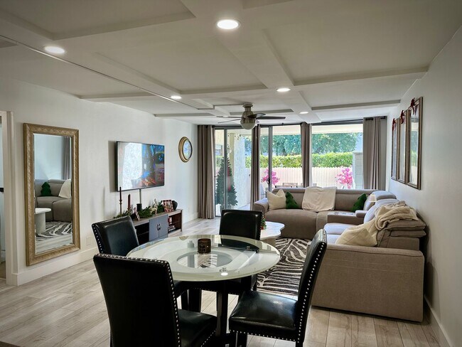 Foto del edificio - Beautiful 2-bedroom, 2-bathroom home nestled in the vibrant heart of Scottsdale