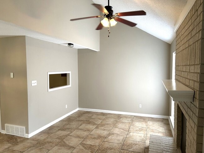 Building Photo - 8072 Greenbrook Parkway Southaven, MS 38671