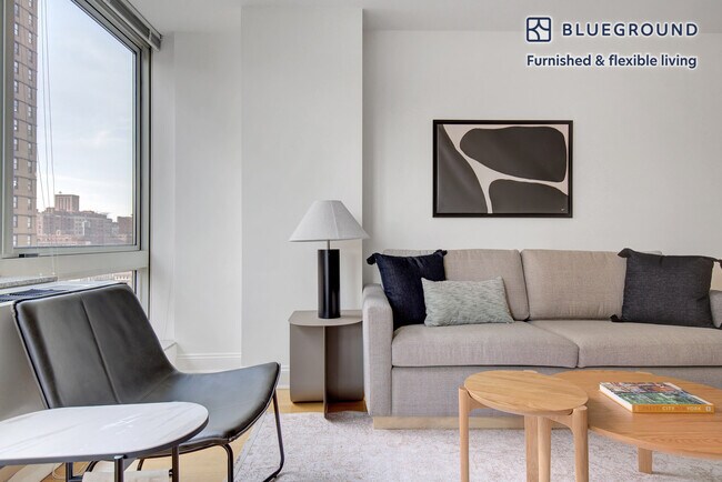 Foto del edificio - 215 E 96th St