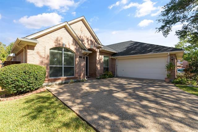 Building Photo - 2231 Templeton Dr
