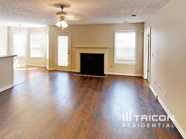 Building Photo - 440 Spring Lake Terrace