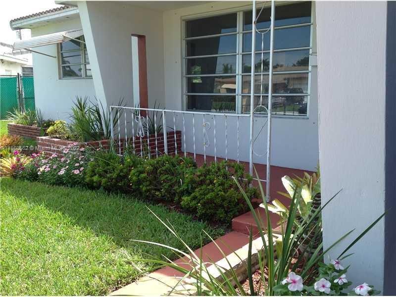 Foto principal - 818 N 31st Rd