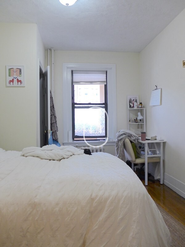 Building Photo - 14 Medfield St