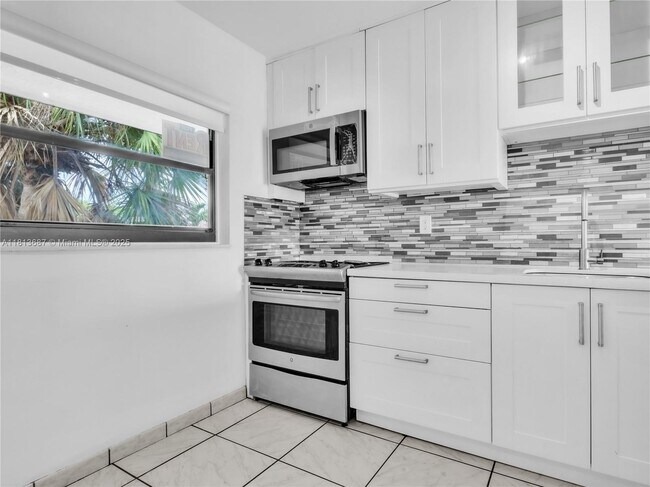 Foto del edificio - 500 W Park Dr