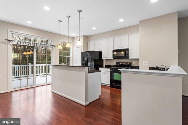 Building Photo - 44321 Ocelot Way