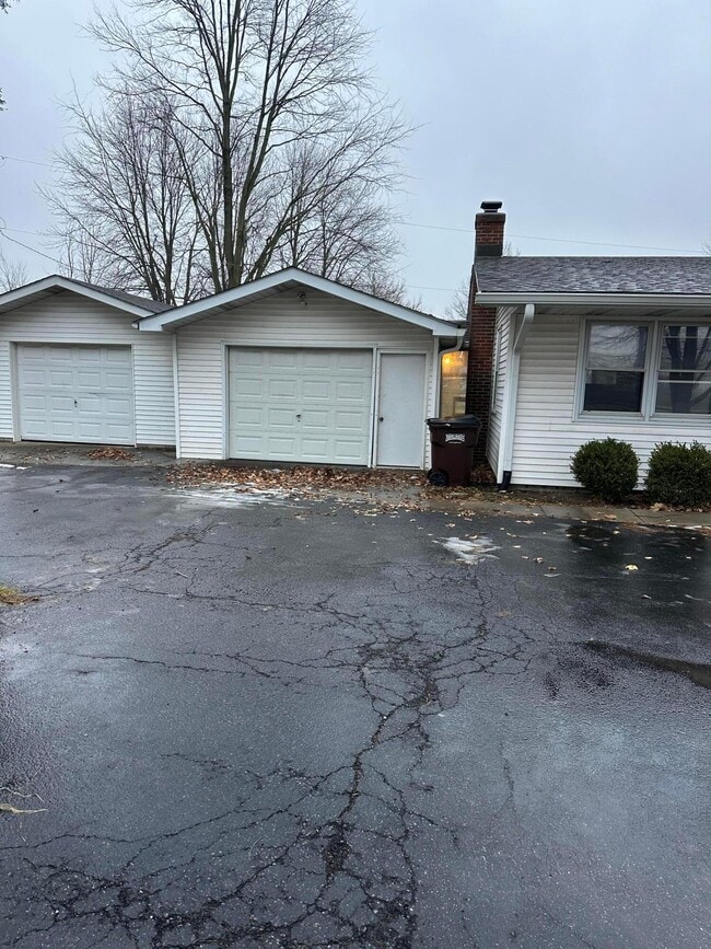 Building Photo - 2346 State Rte 37 E